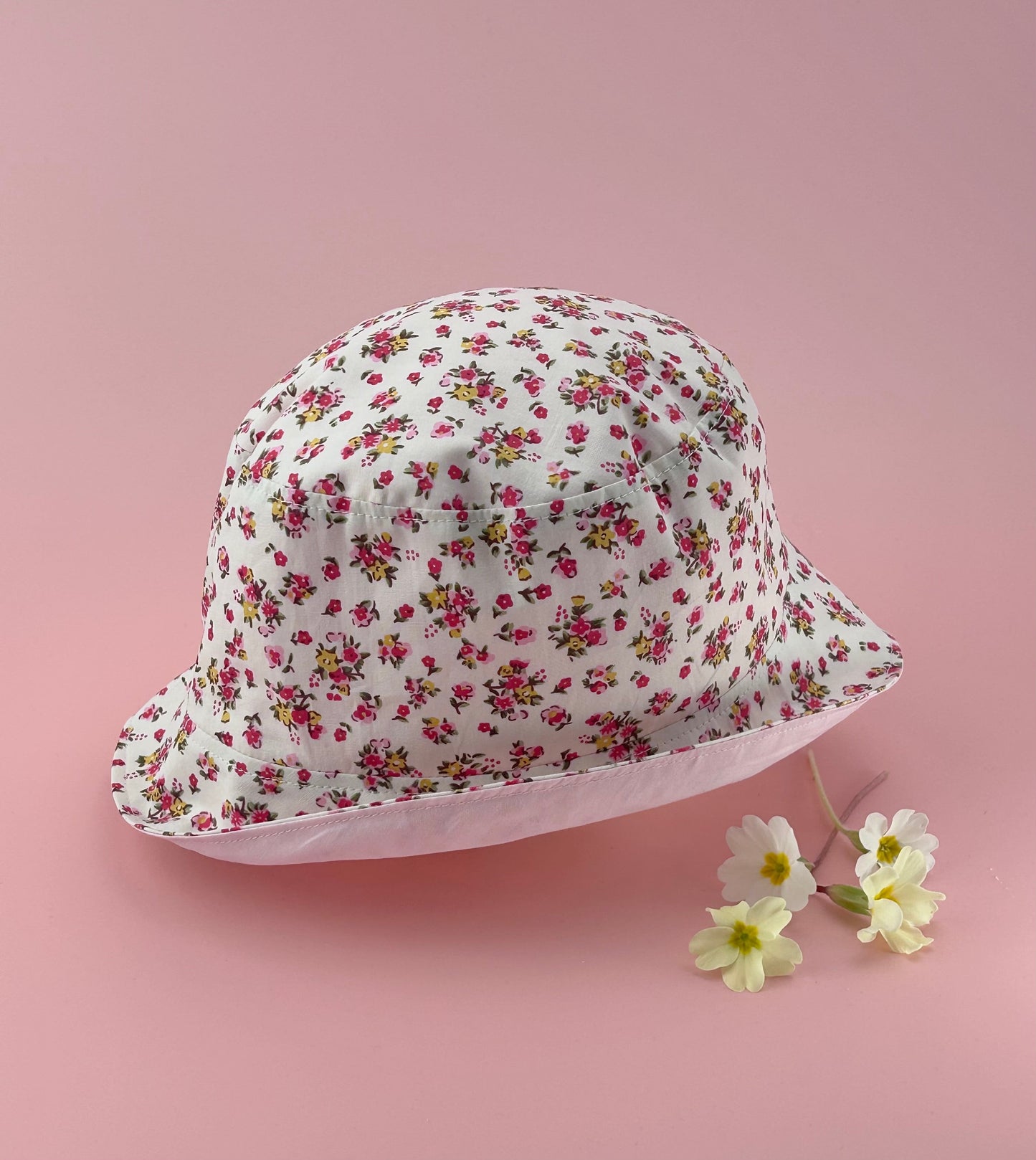 2-3 years - Reversible, floral pink bucket hat (One Only!)