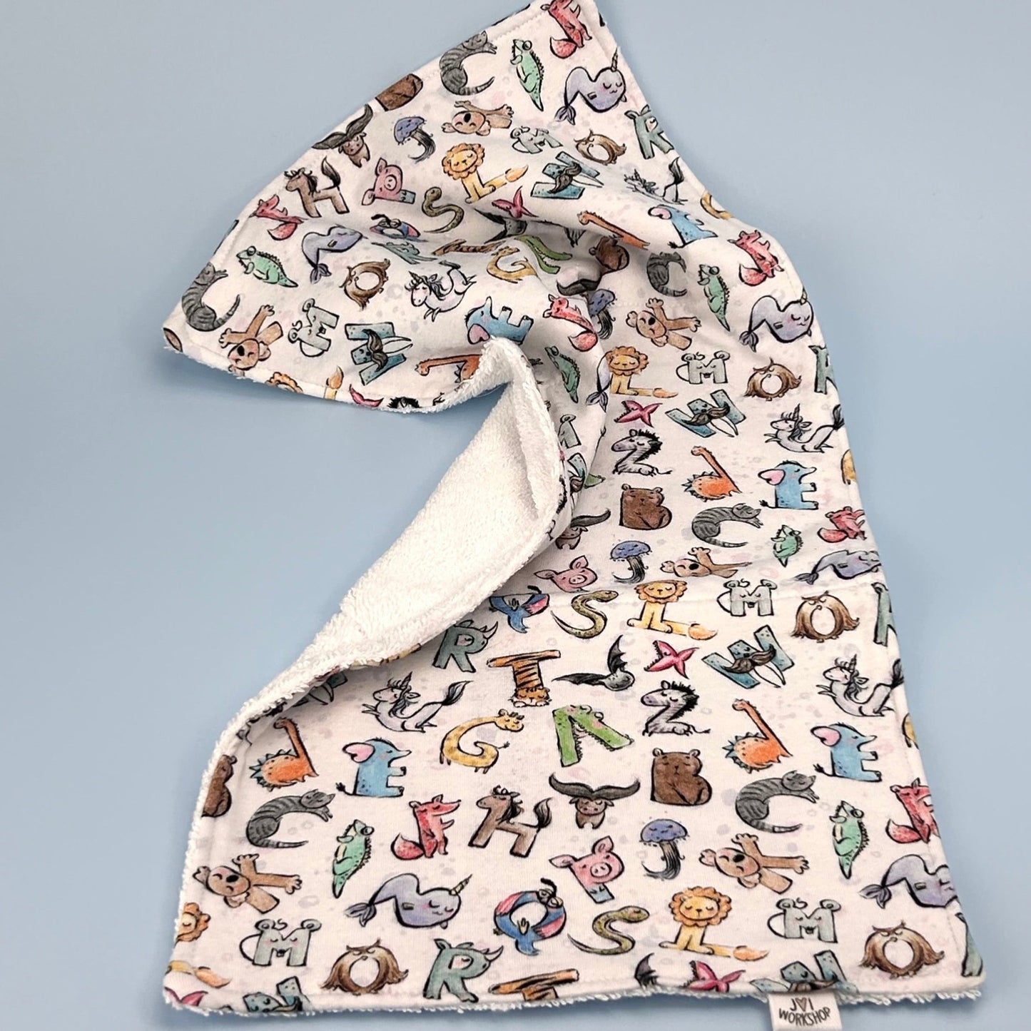 Premie/Tiny - Newborn - 12 months Baby Alphabet animals design knots hat & dribble bibs