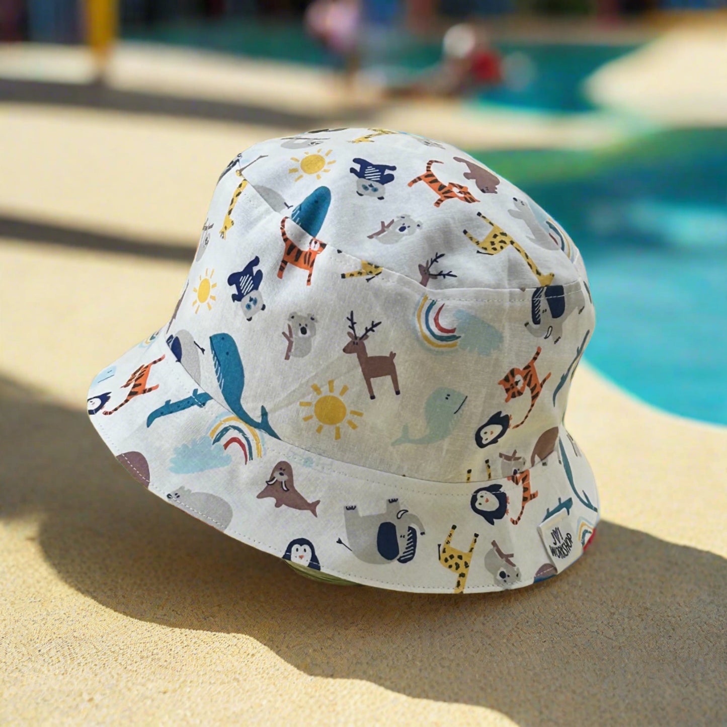 2-3 years -Reversible, Safari/Zoo Animals Bucket hat (One Only!)