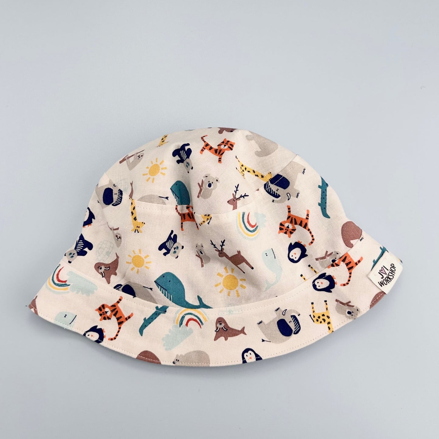 2-3 years -Reversible, Safari/Zoo Animals Bucket hat (One Only!)