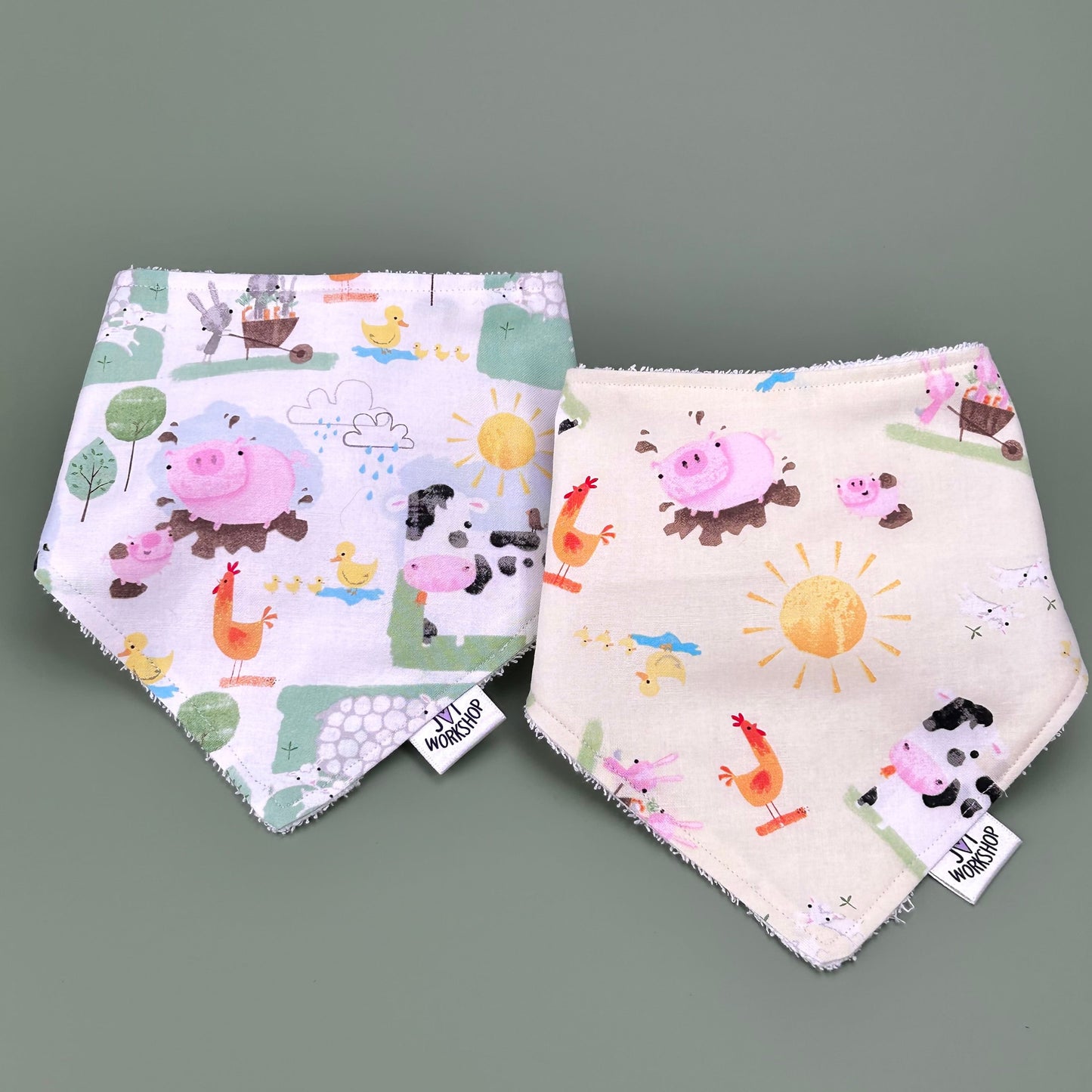 Farm animals, dribble bib & face cloth, baby gift sets